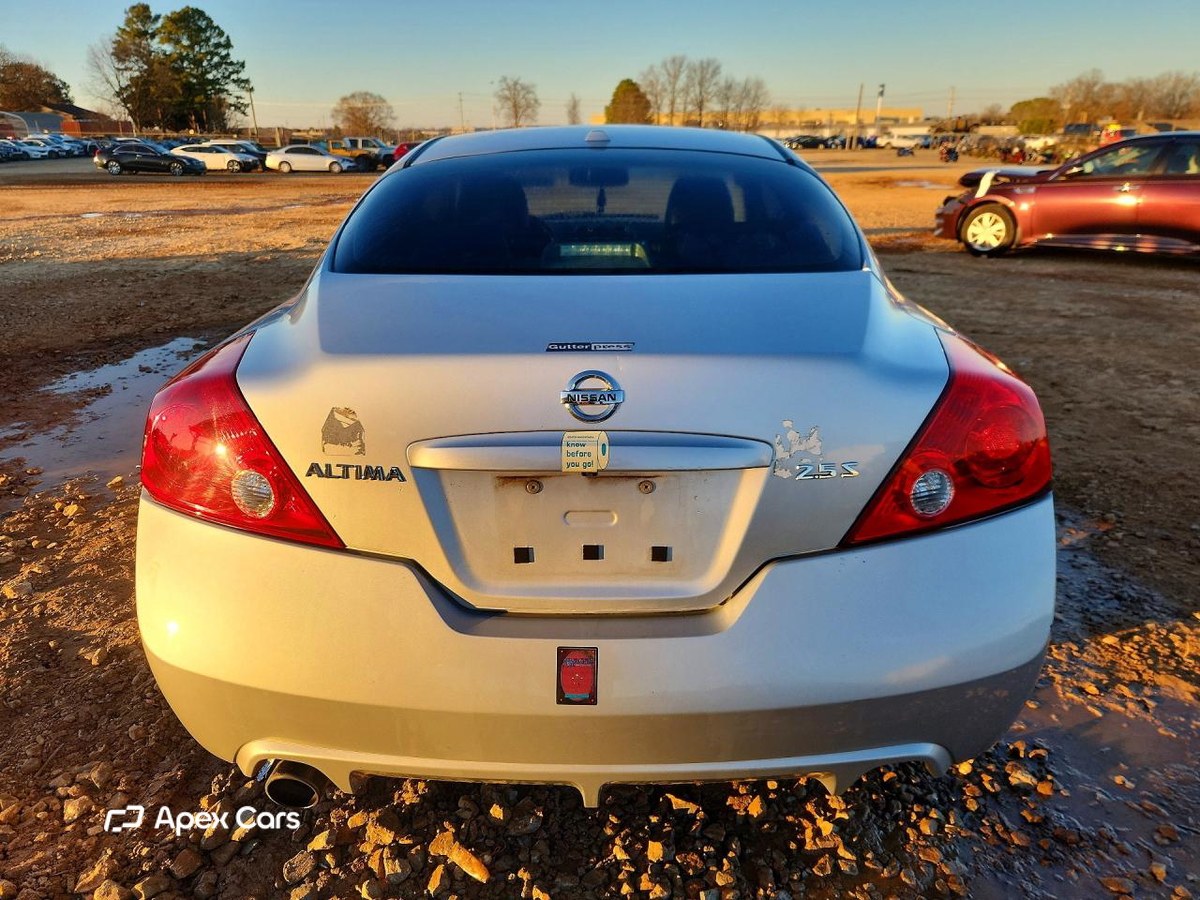 Nissan Altima 2012