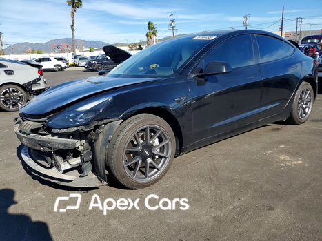 Tesla Model 3 2021 - Image 1 of 13