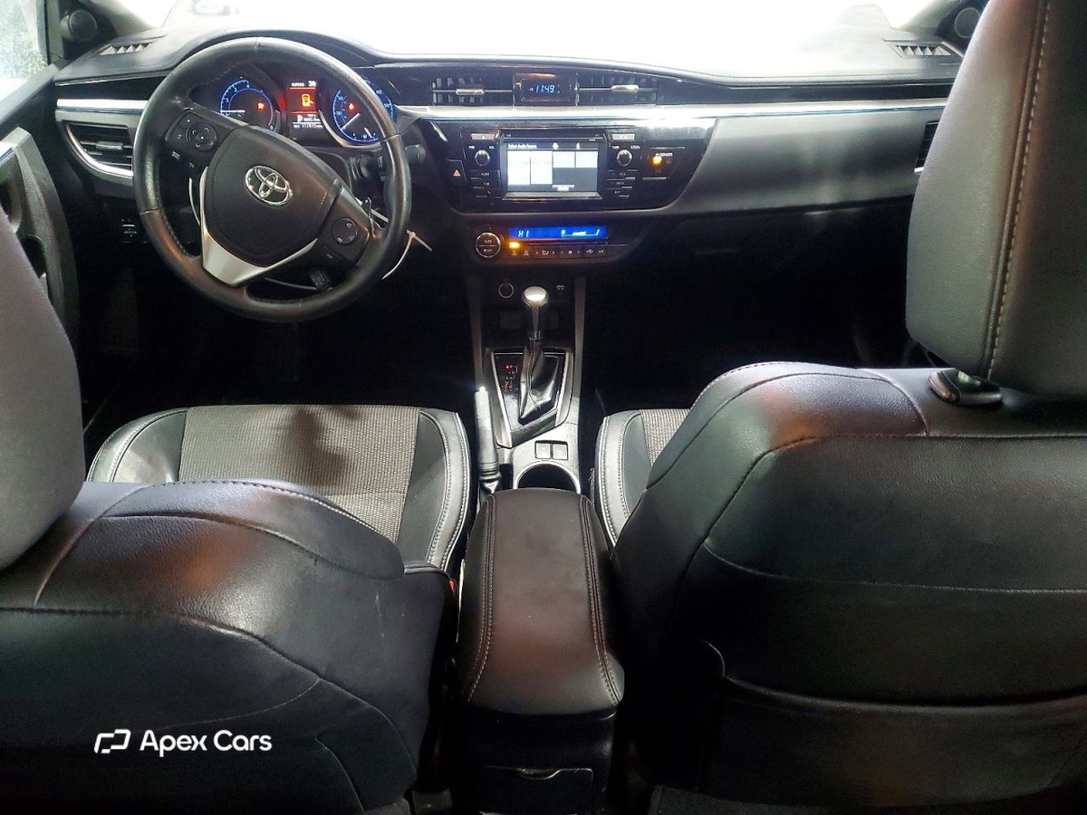 Toyota Corolla 2015