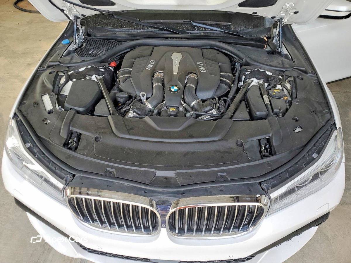 BMW Series 7 2016