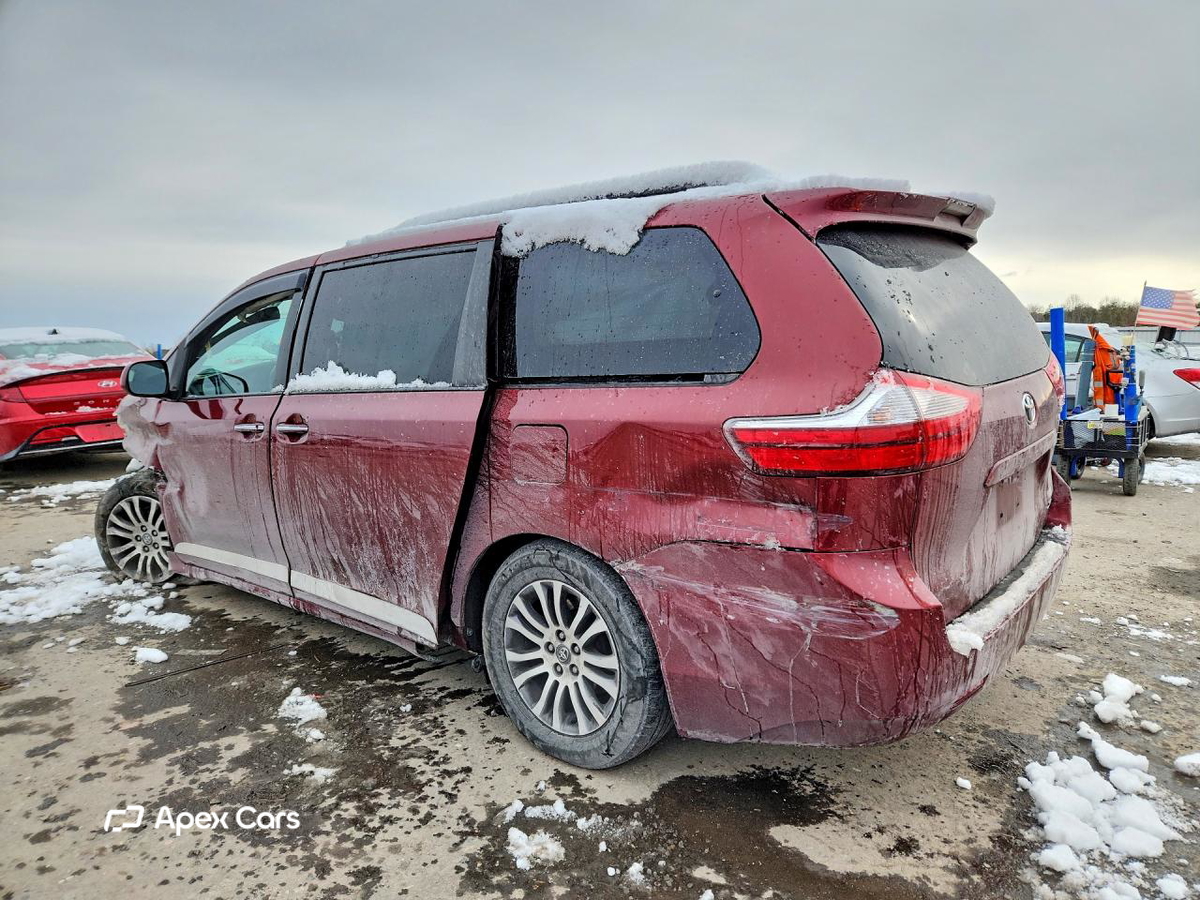 Toyota Sienna 2018