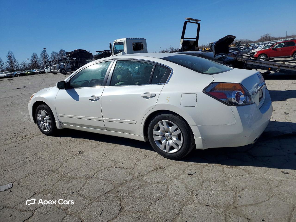 Nissan Altima 2012