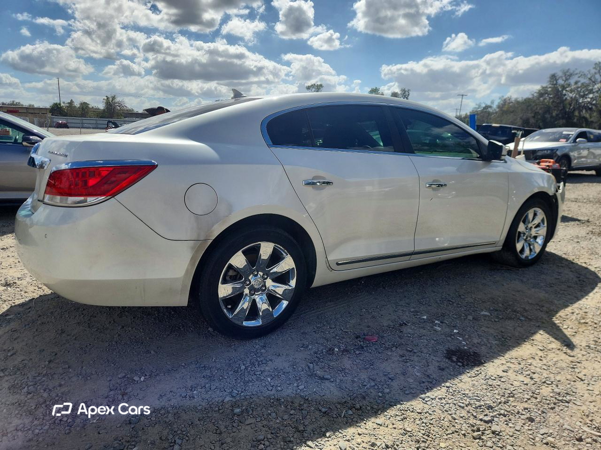 Buick LaCrosse 2011