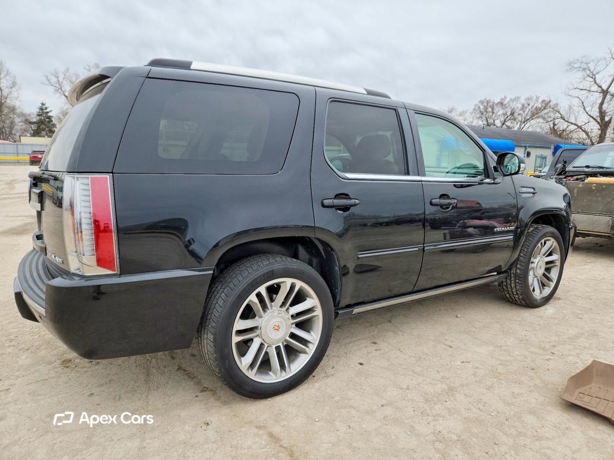 Cadillac Escalade 2014