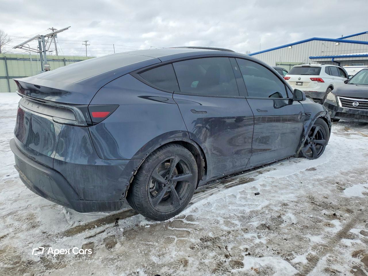 Tesla Model Y 2026