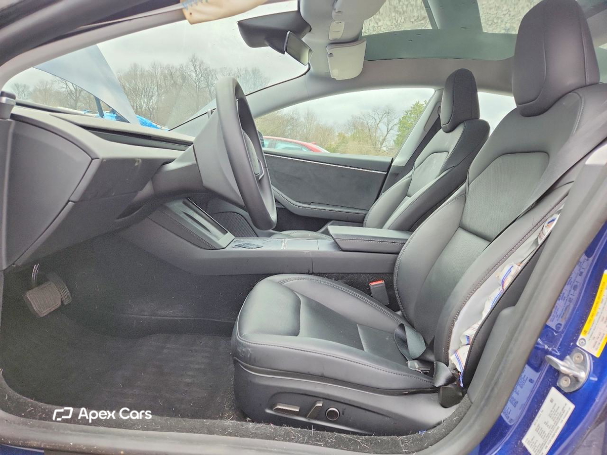 Tesla Model 3 2025