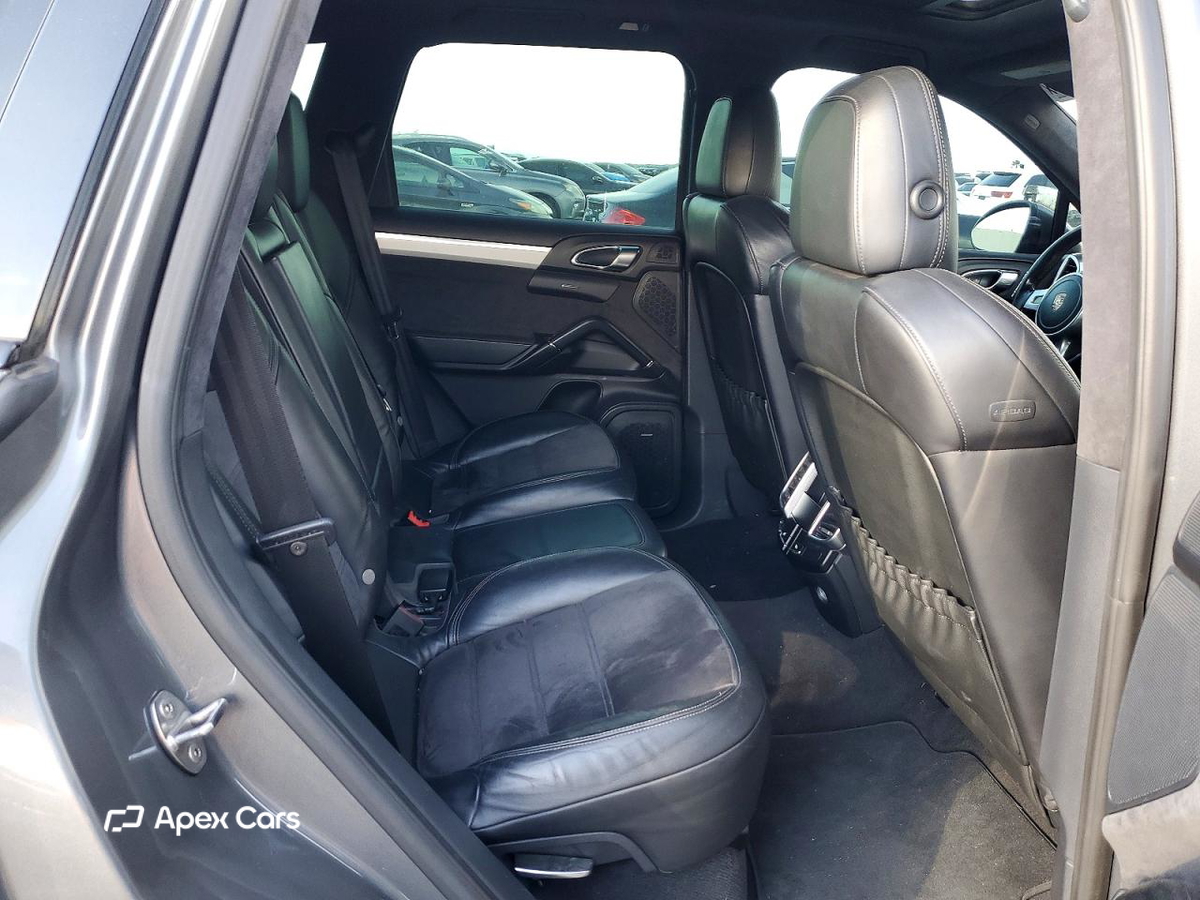 Porsche Cayenne 2013