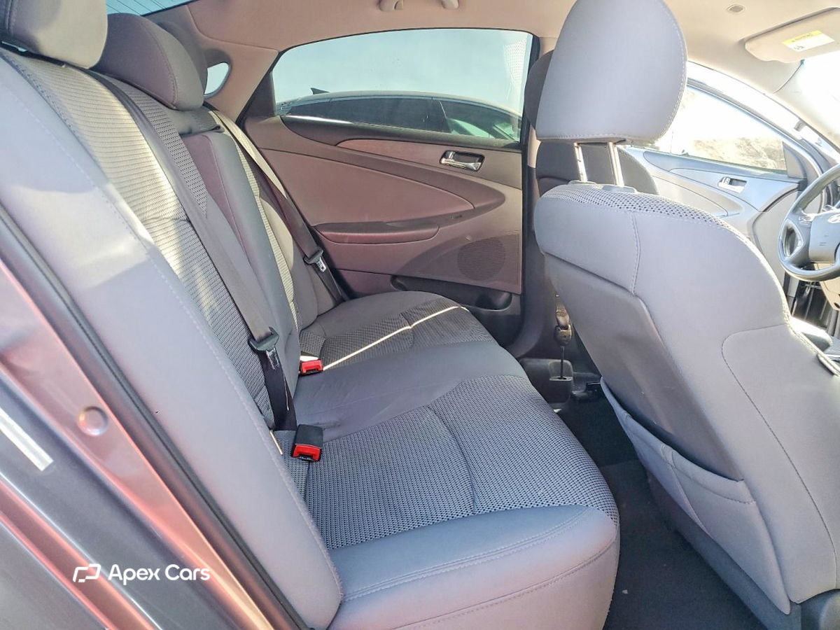 Hyundai Sonata 2011