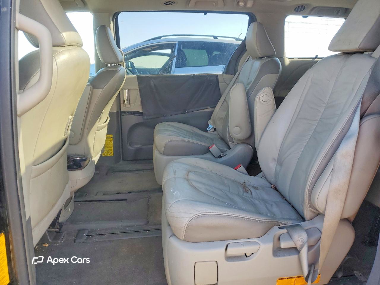 Toyota Sienna 2011