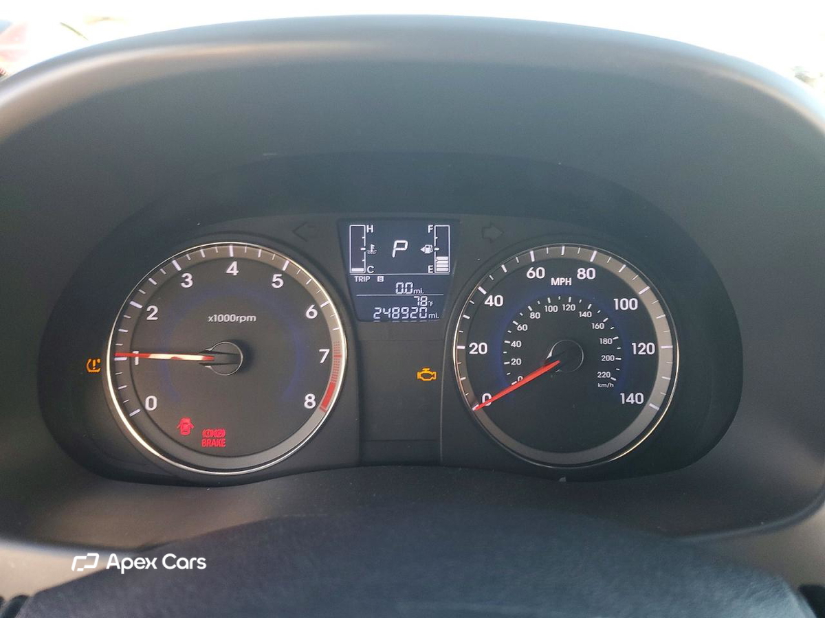 Hyundai Accent 2014