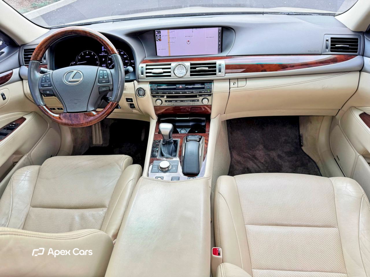 Lexus LS 2017