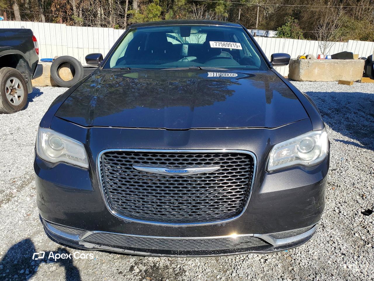 Chrysler 300 2019
