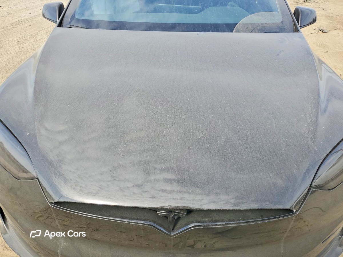 Tesla Model X 2022