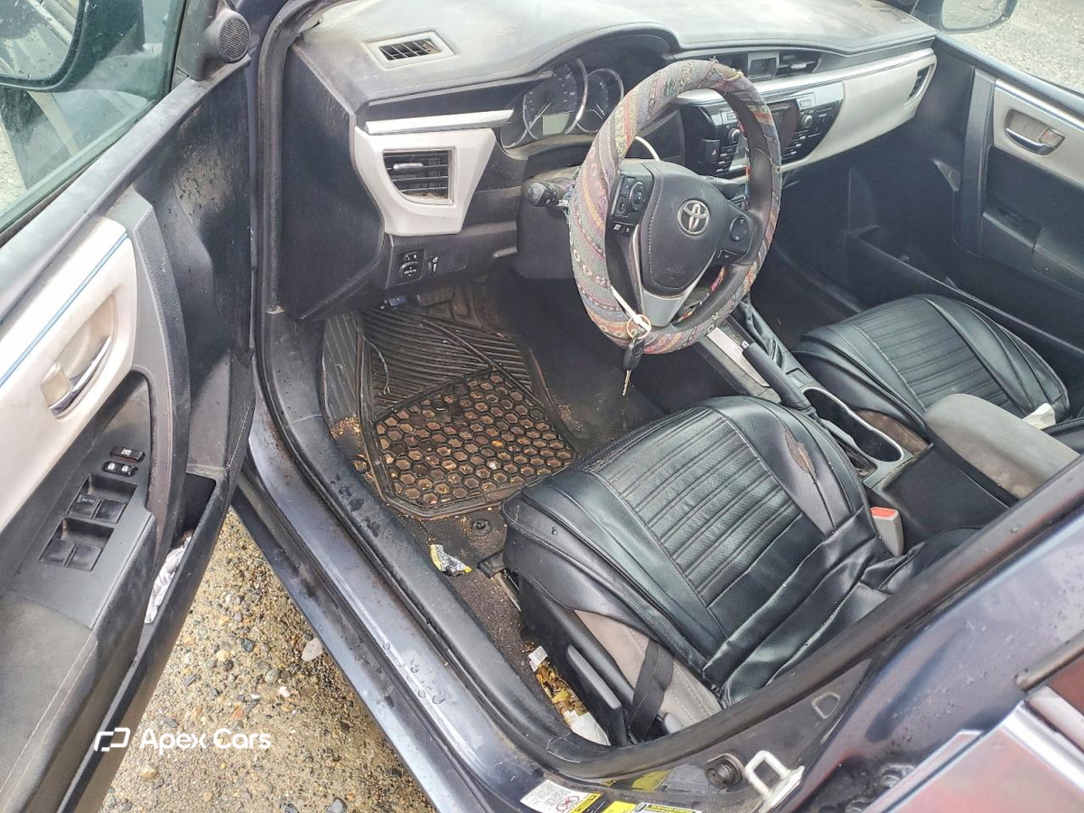 Toyota Corolla 2015