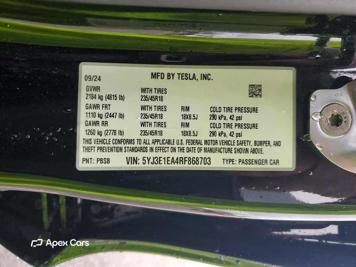 Tesla Model 3 2024