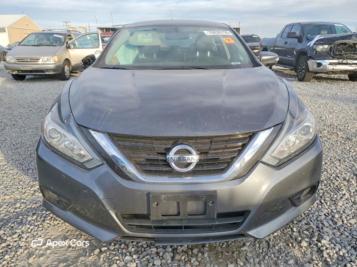 Nissan Altima 2018