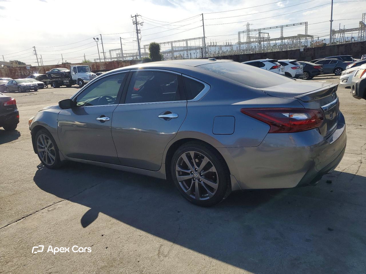 Nissan Altima 2018