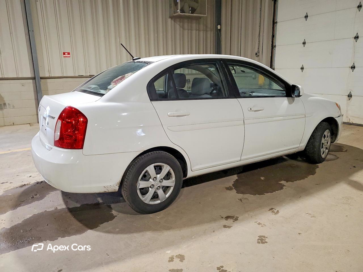 Hyundai Accent 2011