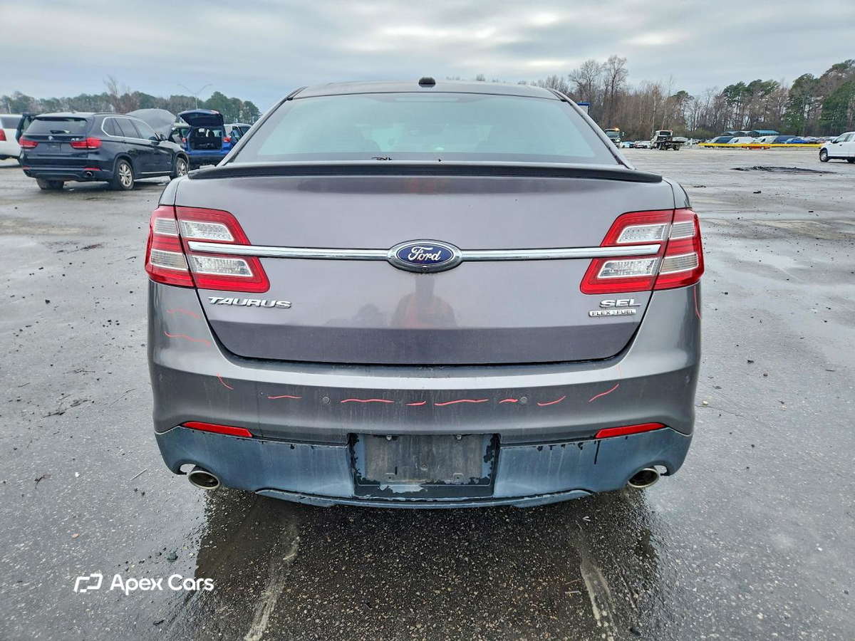 Ford Taurus 2013