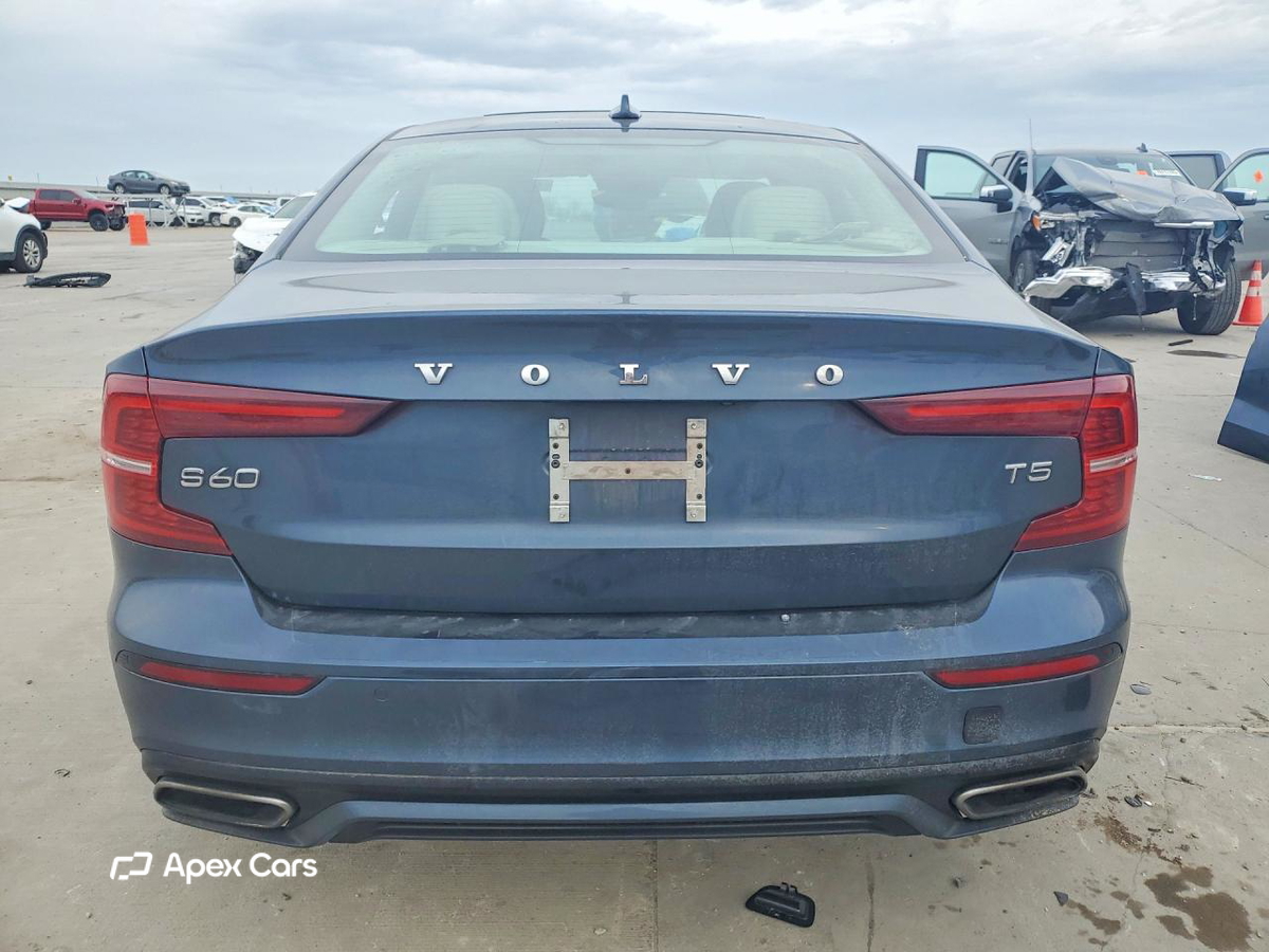 Volvo S60 2021