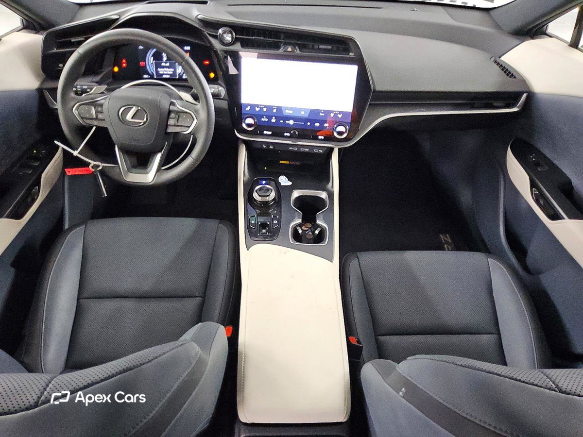 Lexus RZ 2023