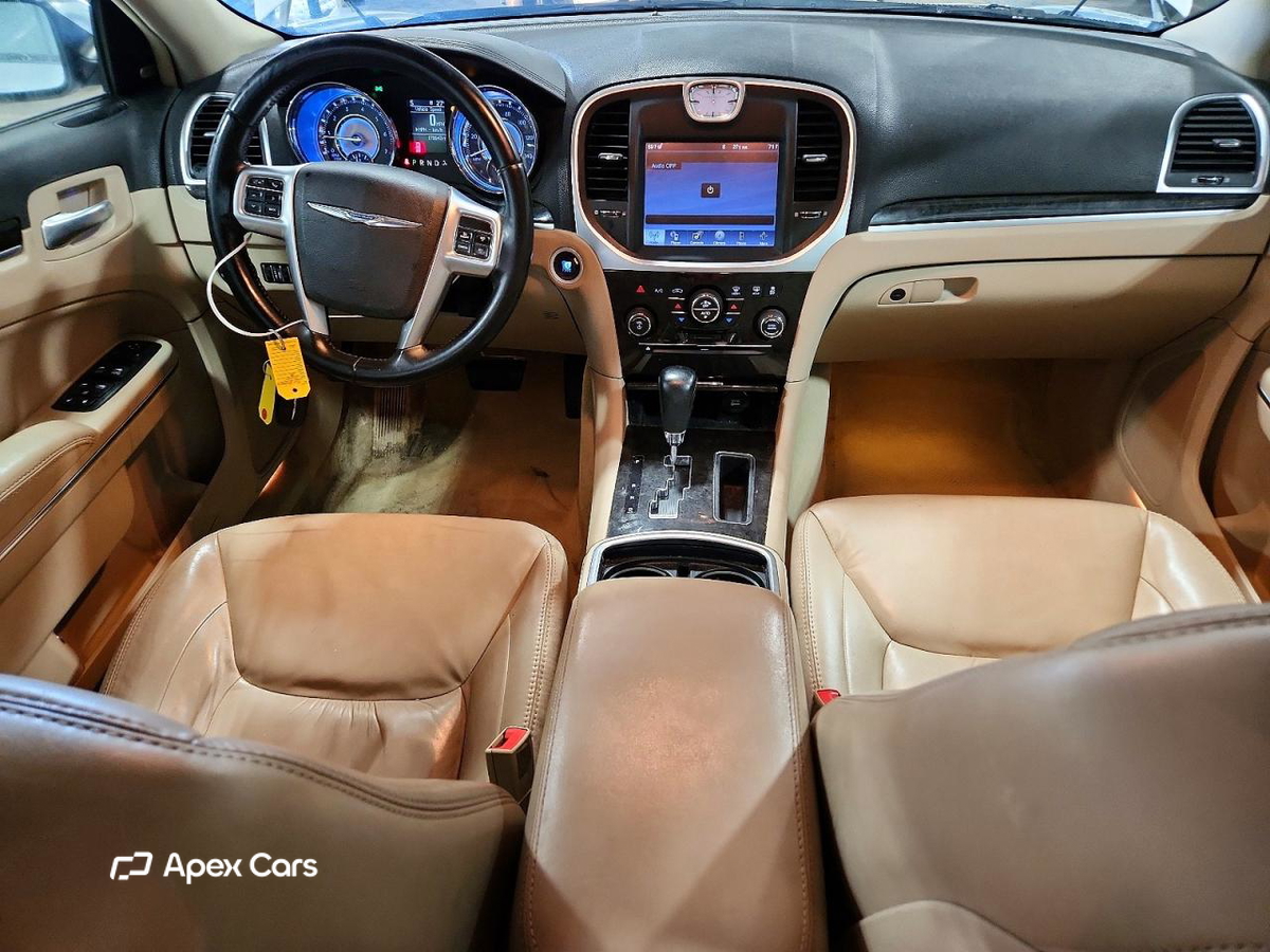 Chrysler 300 2011