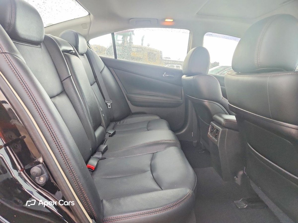 Nissan Maxima 2010
