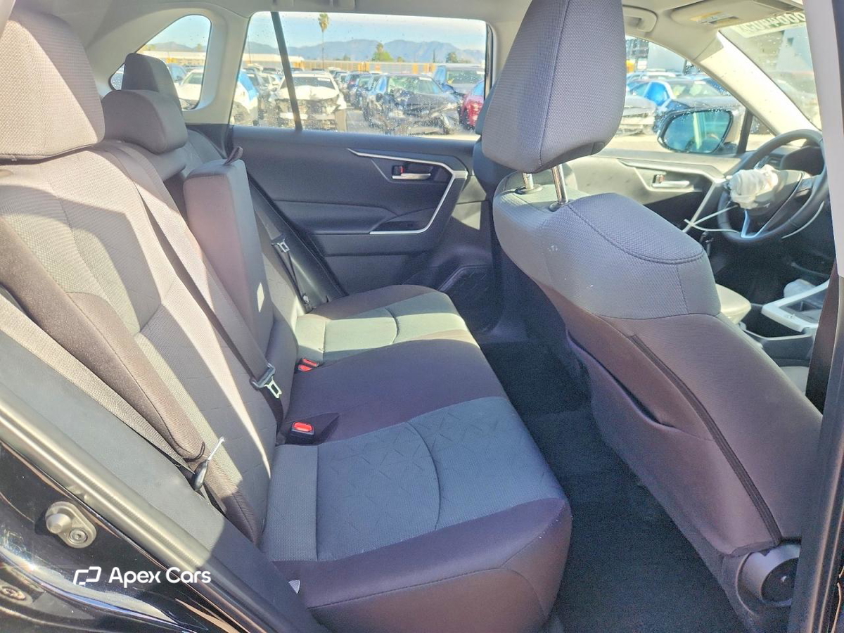 Toyota RAV 4 2025