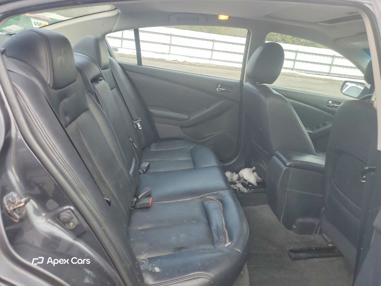 Nissan Altima 2010