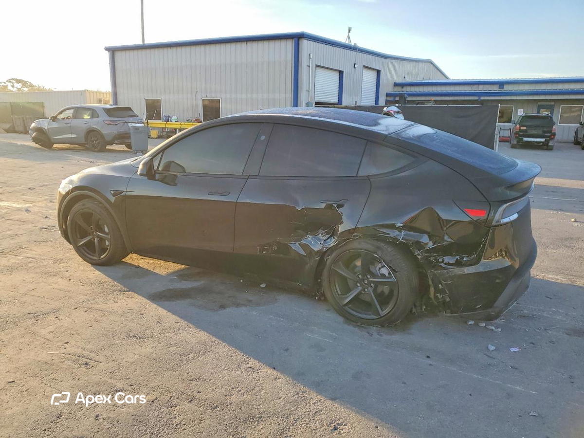 Tesla Model Y 2026