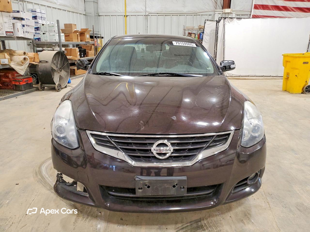 Nissan Altima 2010