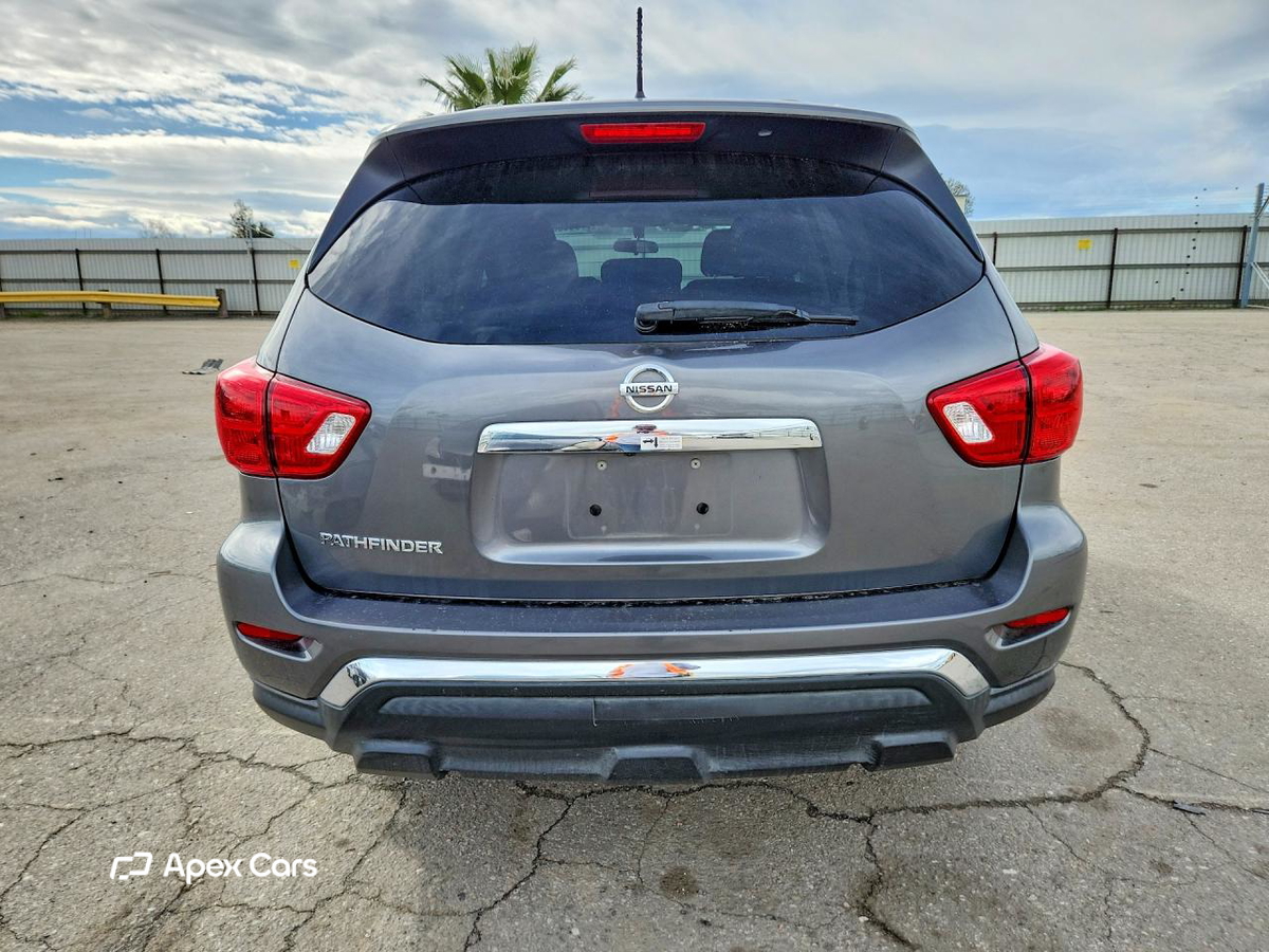 Nissan Pathfinder 2018