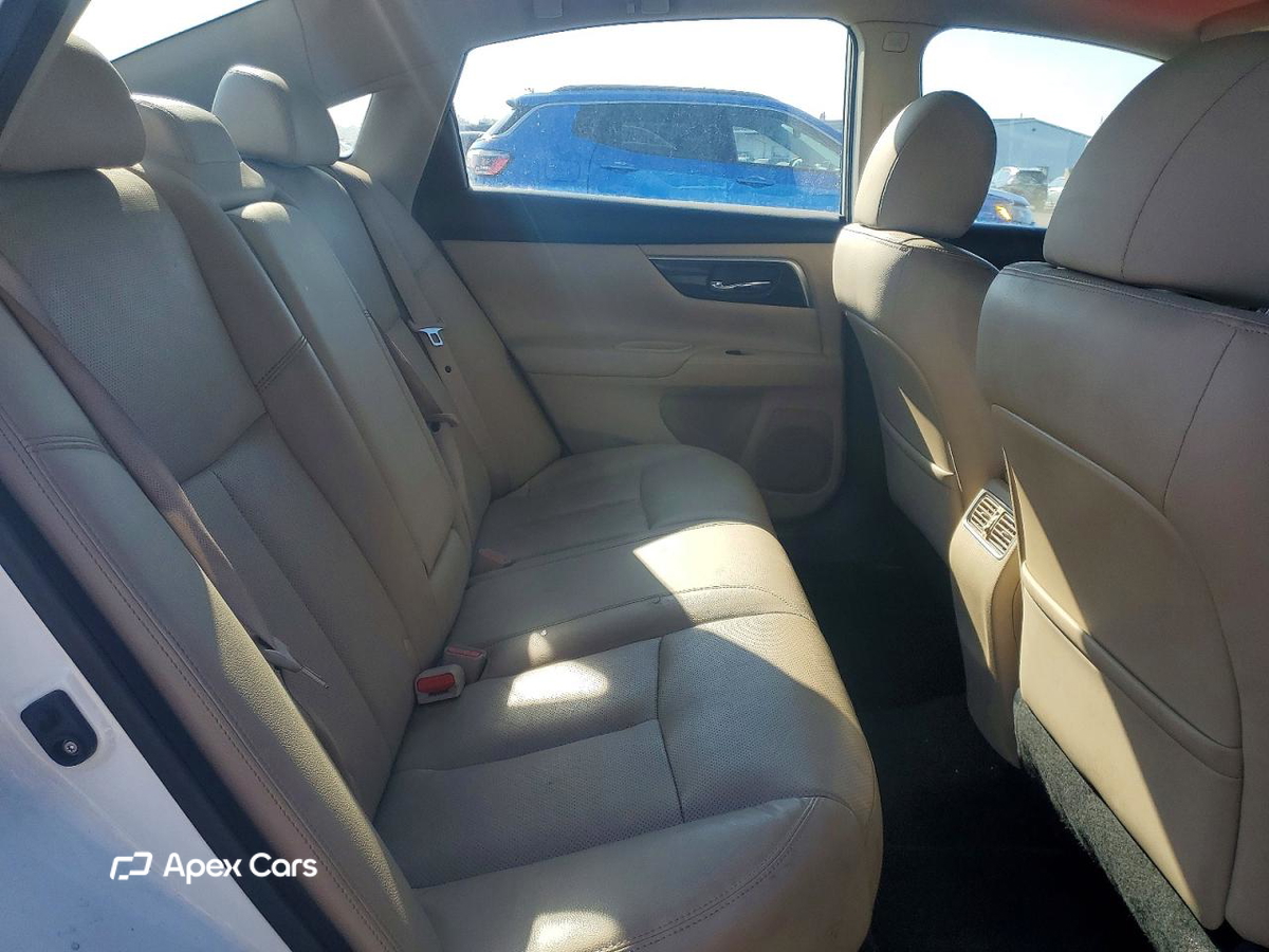 Nissan Altima 2015