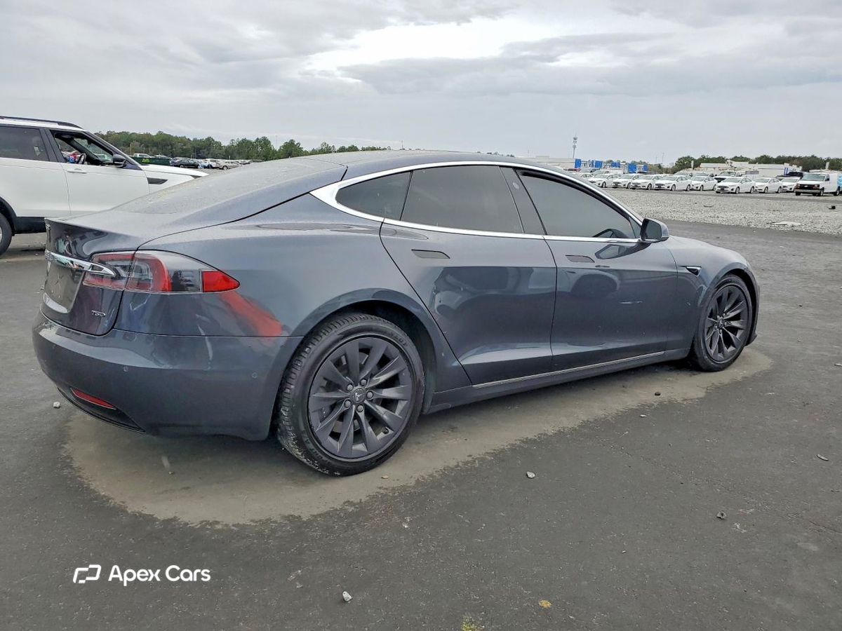 Tesla Model S 2018