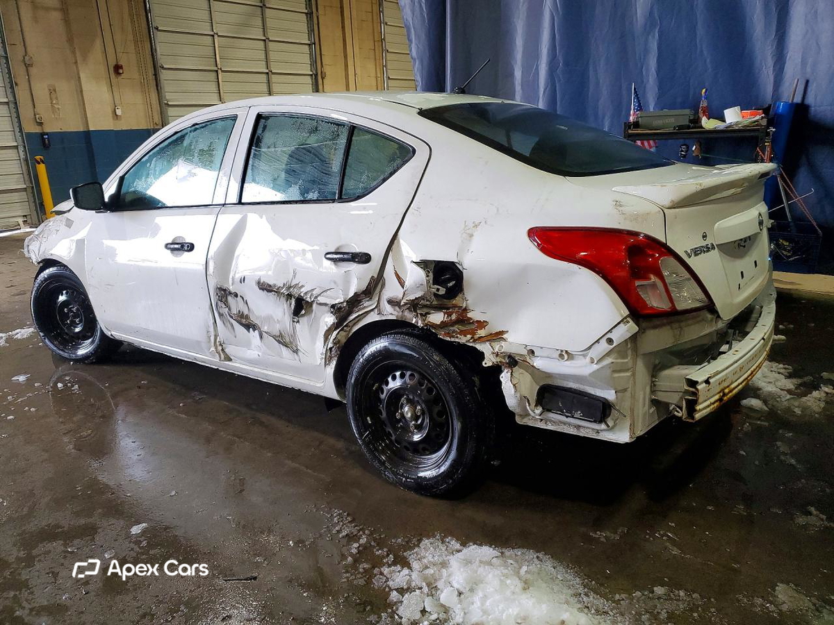 Nissan Versa 2016