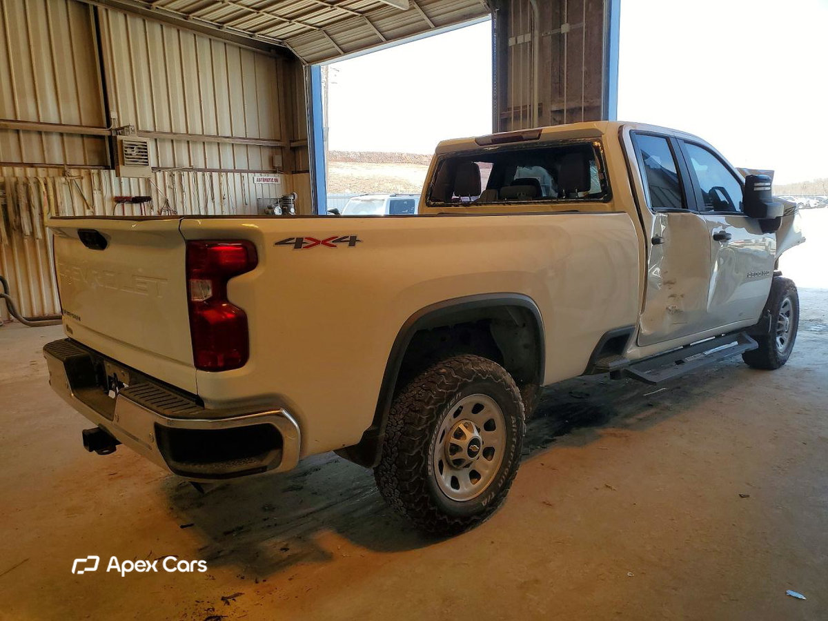 Chevrolet Silverado 2023