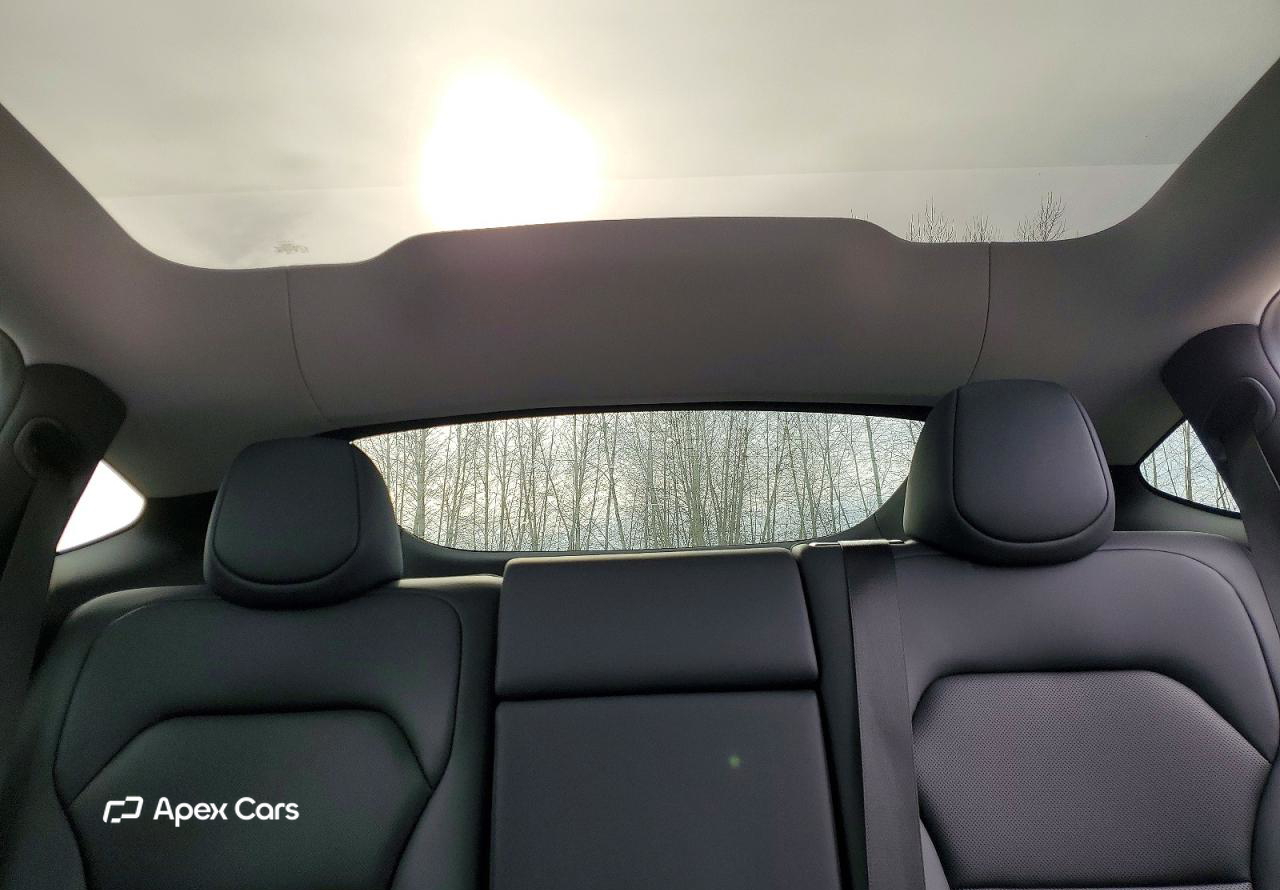 Tesla Model Y 2026