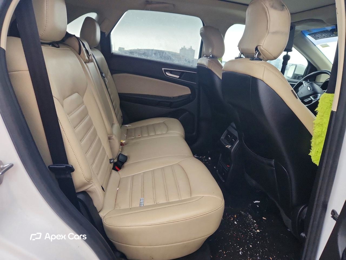 Ford Edge 2015