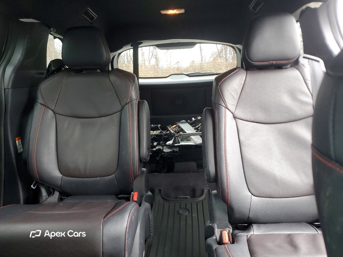 Toyota Sienna 2025