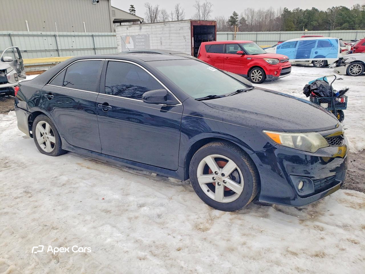 Toyota Camry 2012