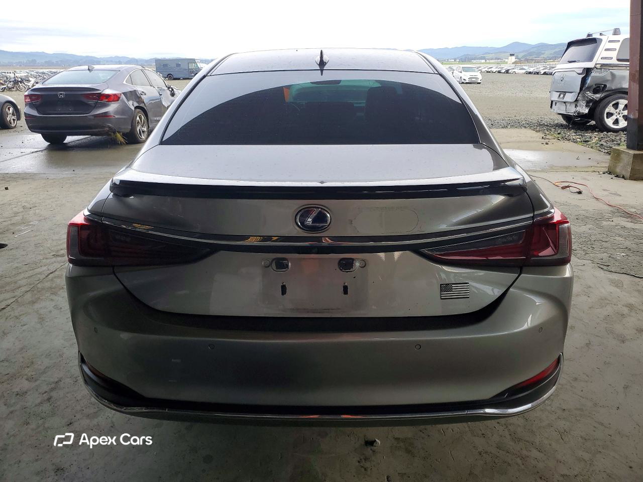 Lexus ES 2021