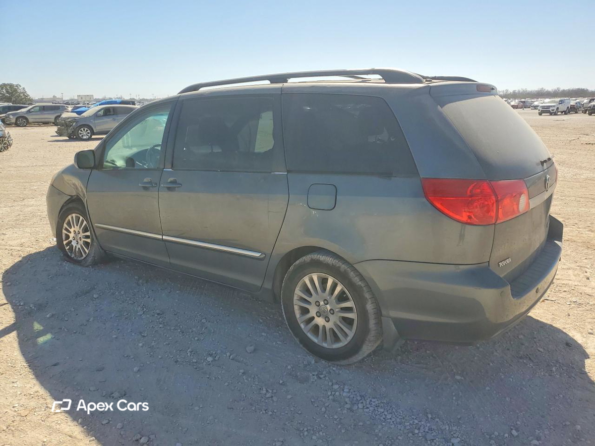 Toyota Sienna 2010