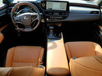 Lexus ES 2025