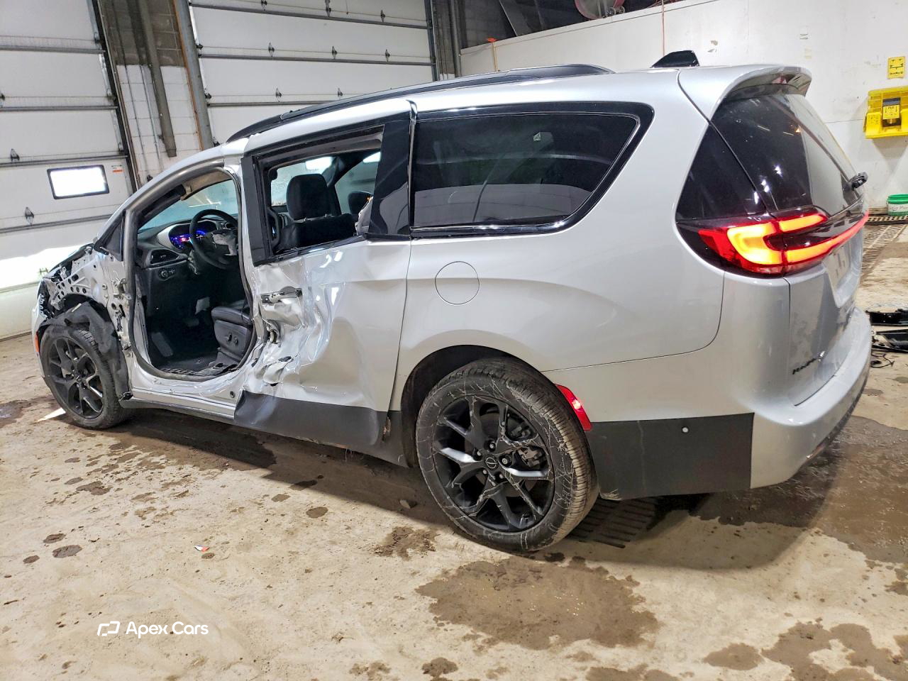 Chrysler Pacifica 2024