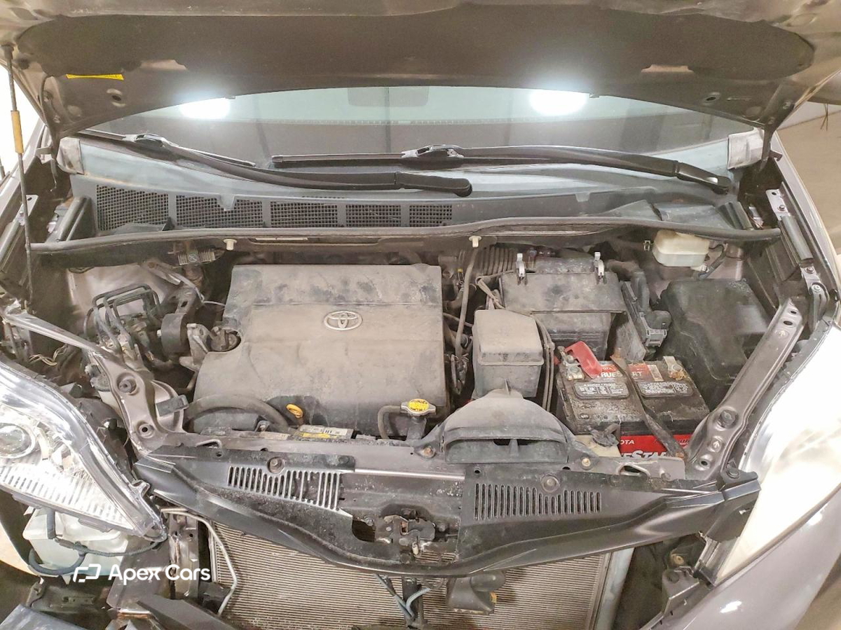 Toyota Sienna 2012
