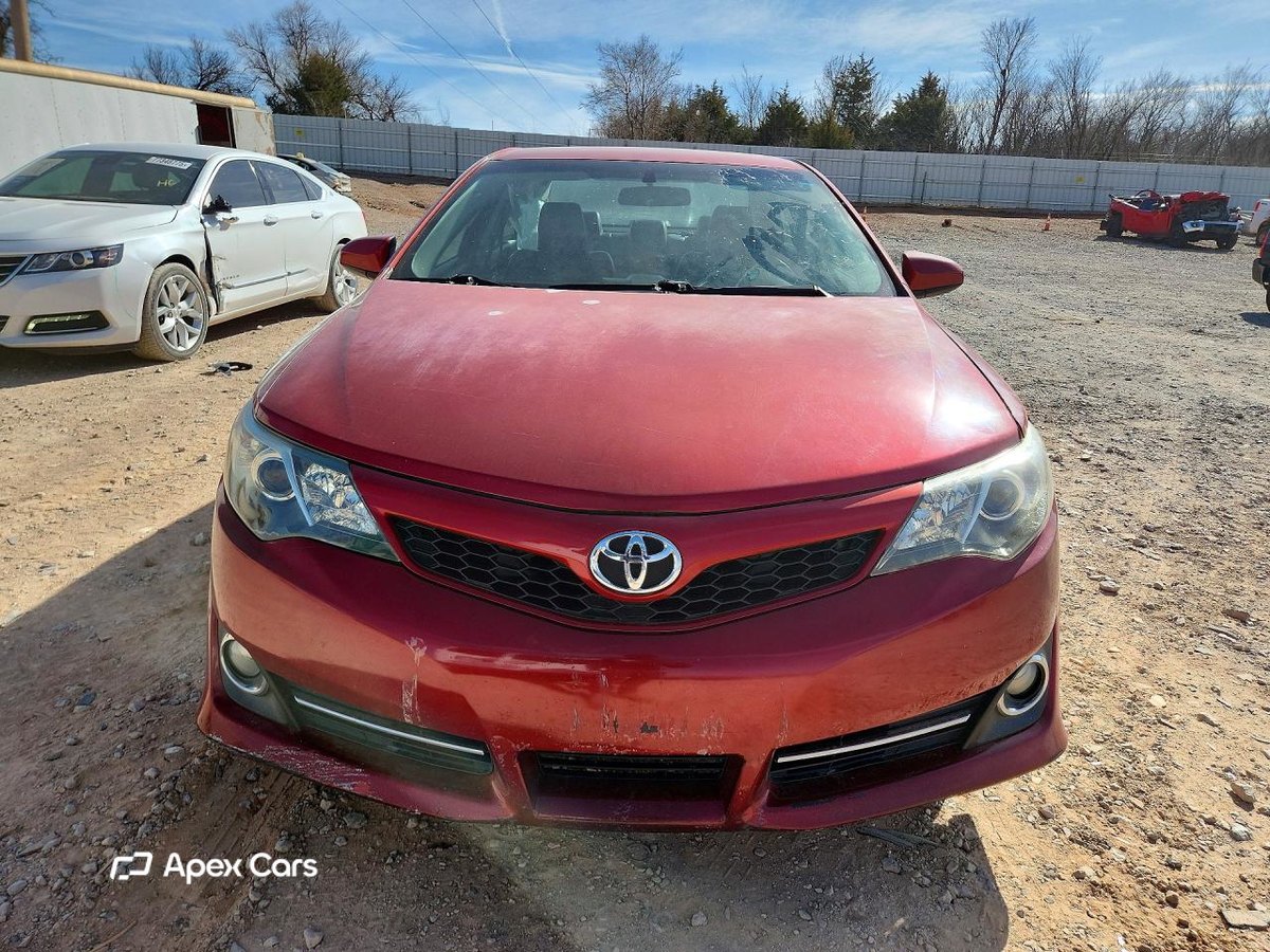 Toyota Camry 2012