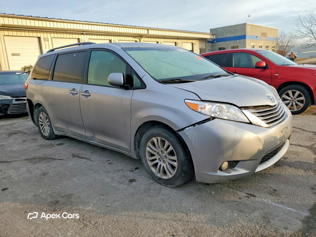 Toyota Sienna 2015