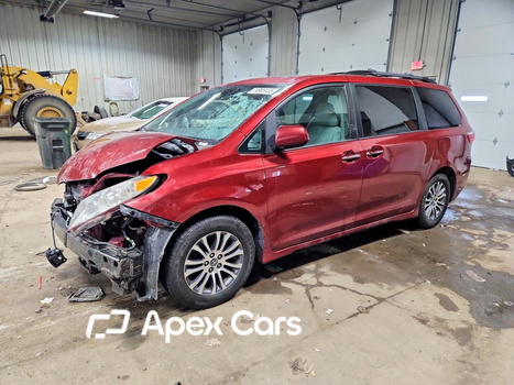 Toyota Sienna 2018 - Image 1 of 15