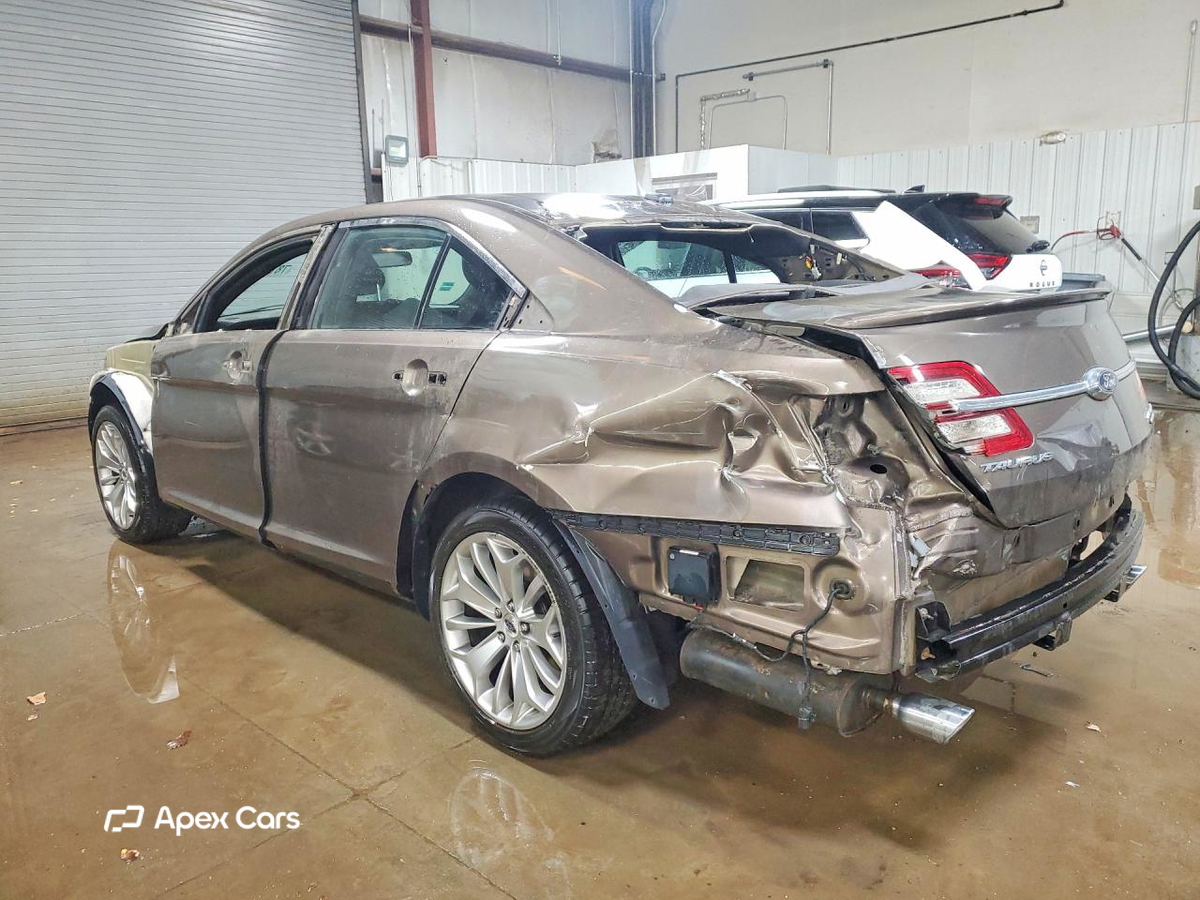 Ford Taurus 2016