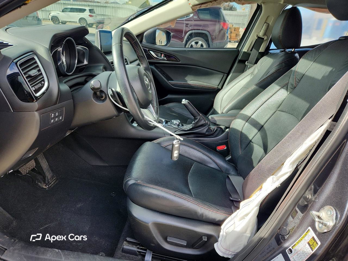 Mazda 3 2015